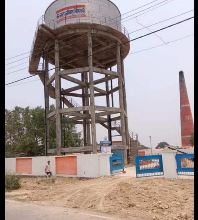 4 सालों से बन रही टंकी, सप्लाई शुरू नहीं