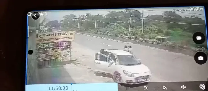 किराए के होटल में महिला भागती दिखी, पुलिस का पीछा