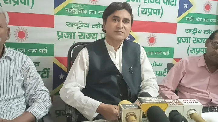 तनवीर अहमद सनी ने अखिलेश यादव पर साधा निशाना
