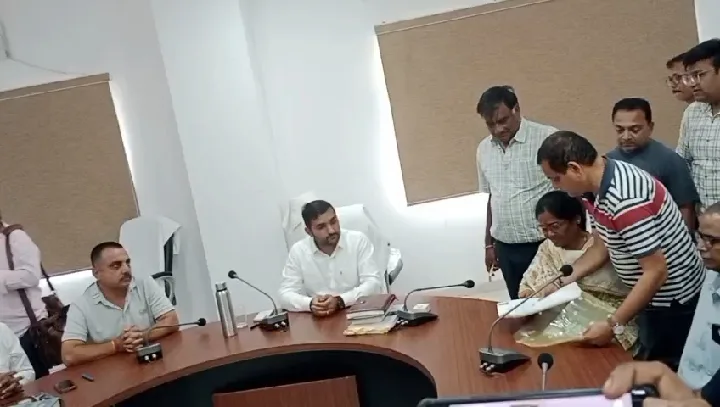 डूंगरपुर में सुशीला गुप्ता ने भरा सभापति पद का पर्चा, भाजपा का बोर्ड बनना तय