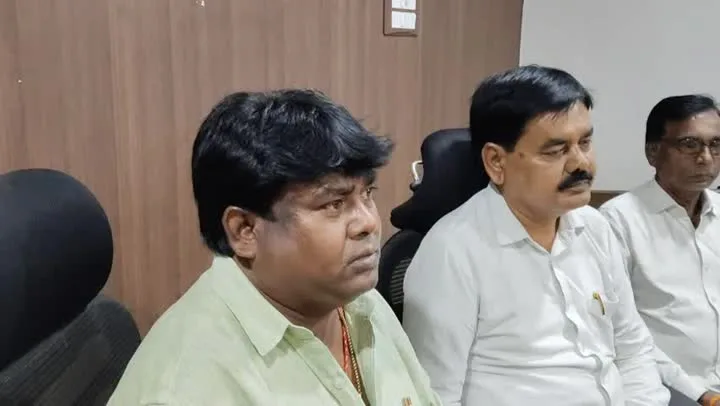 झामुमो ने बिरसा मुंडा स्टेडियम के नाम बदलने की अफवाहों को किया खारिज