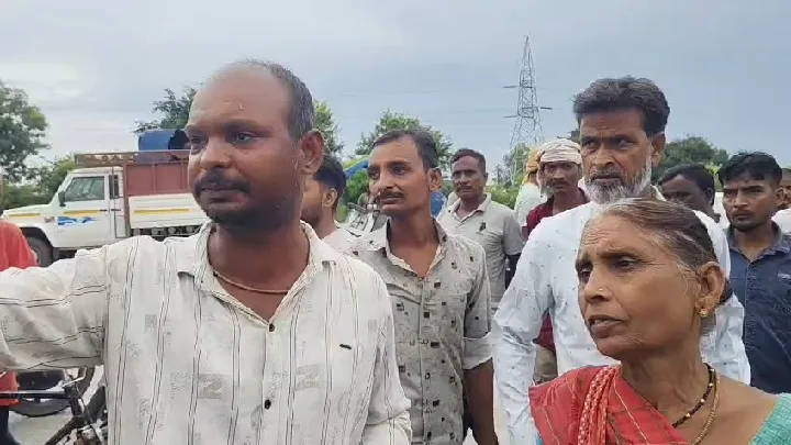जमीन को लेकर गोलीबारी, दो महिलाएं सहित चार घायल