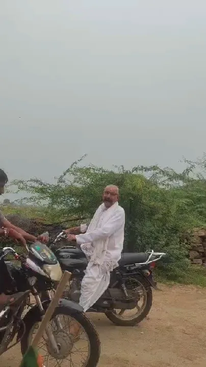 वार्ड नंबर -3 में भाजपा का बूथ हटा, खुली दादागिरी