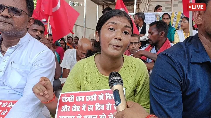 जमुई में पांचवें दिन प्रतिरोध मार्च, थाना प्रभारी के निलंबन की मांग