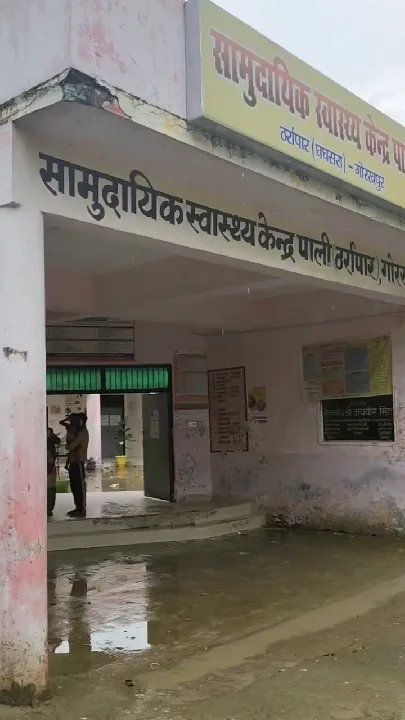 गोरखपुर में आकाशीय बिजली गिरने से एक व्यक्ति घायल