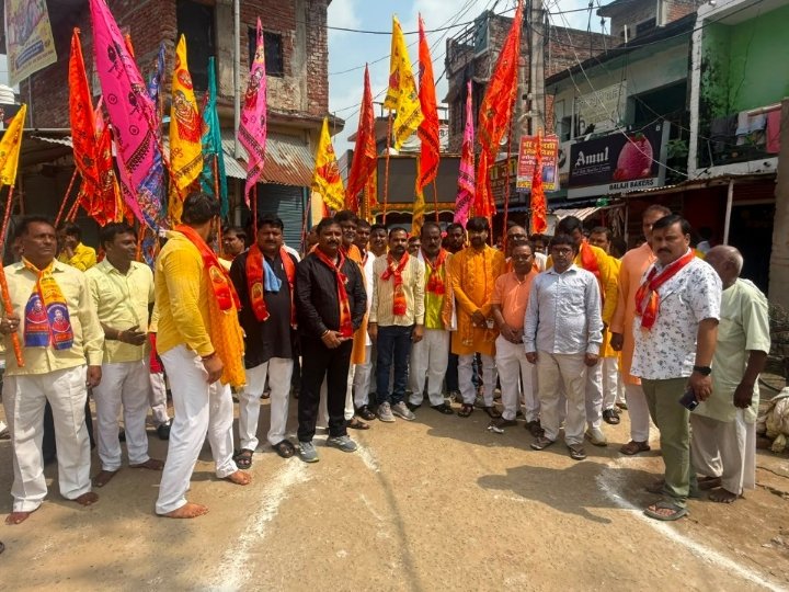 पीले वस्त्रों में सजा घघसरा, बाबा श्याम के जयकारों से गूंजा बाजार