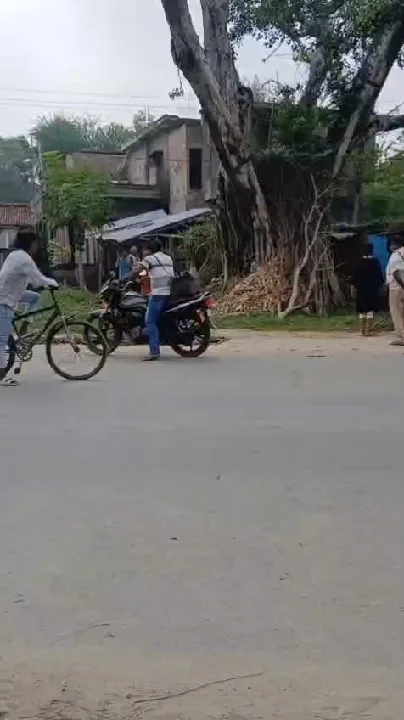 सोशल मीडिया पर वायरल हुआ खिड़नियां में मारपीट का वीडियो