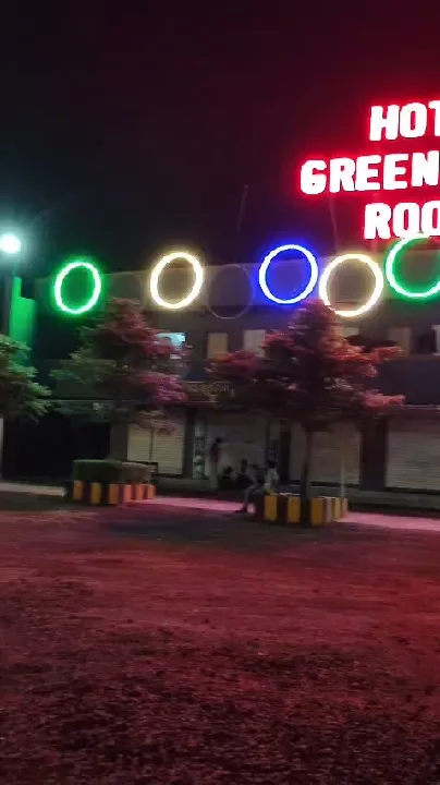 कलालिया फंटे पर खड़े ट्रेलर में स्कॉर्पियो ने मारी टक्कर
