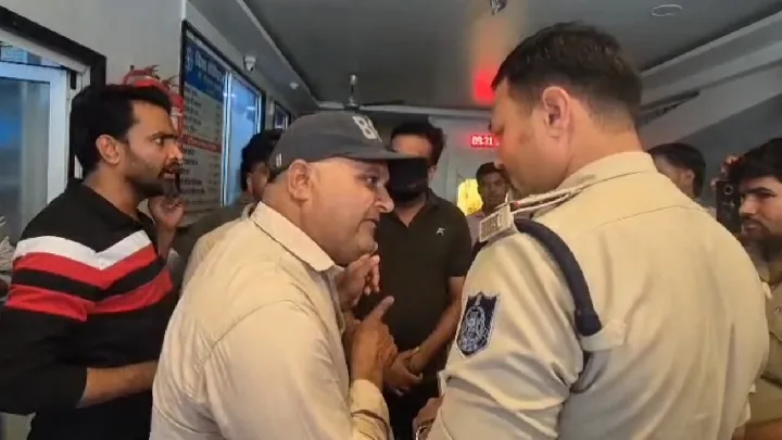 हार्निया ऑपरेशन के दौरान मरीज की मौत, परिजनों ने किया हंगामा