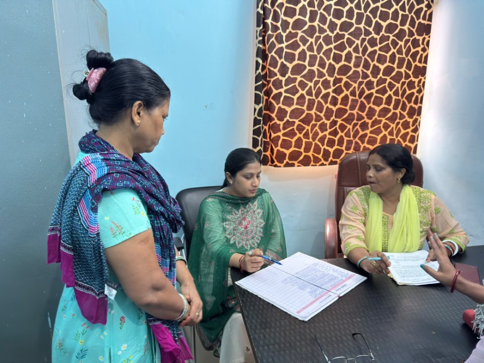 वन स्टॉप सेंटर का औचक निरीक्षण, मिलीं खामियां