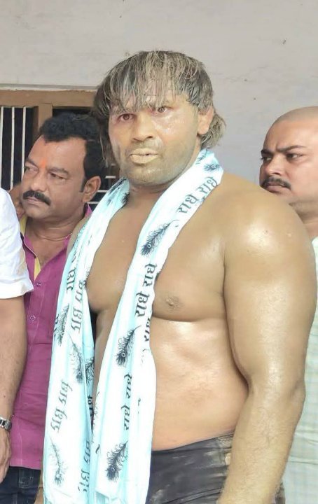 गंवई सियासत में वर्चस्व की लड़ाई ने छीना कुश्ती का नूर