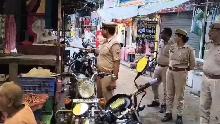 महुली में अतिक्रमण हटाओ अभियान, सार्वजनिक मार्ग खाली करने की अपील